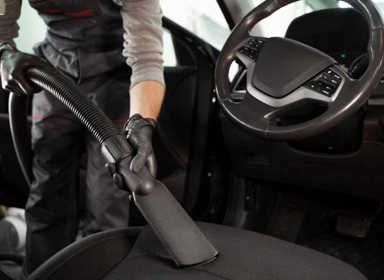 Interior Vacuum & Wipe-Down